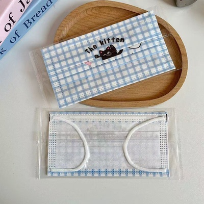 原创卡通格子黑猫印花可爱一次性防护口罩透气高颜值日常通勤成人