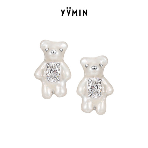 YVMIN尤目迷你珠光小熊耳钉