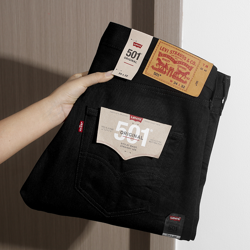 李维斯501系列中腰直筒牛仔裤