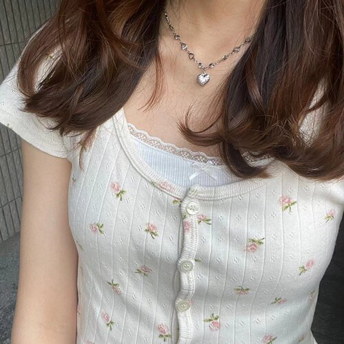 BM三粒扣碎花纯棉T恤zellytop
