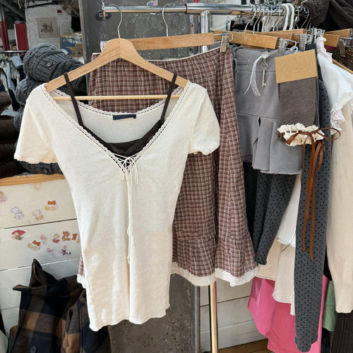 bm纯欲风绑带V领短袖T恤上衣女夏
