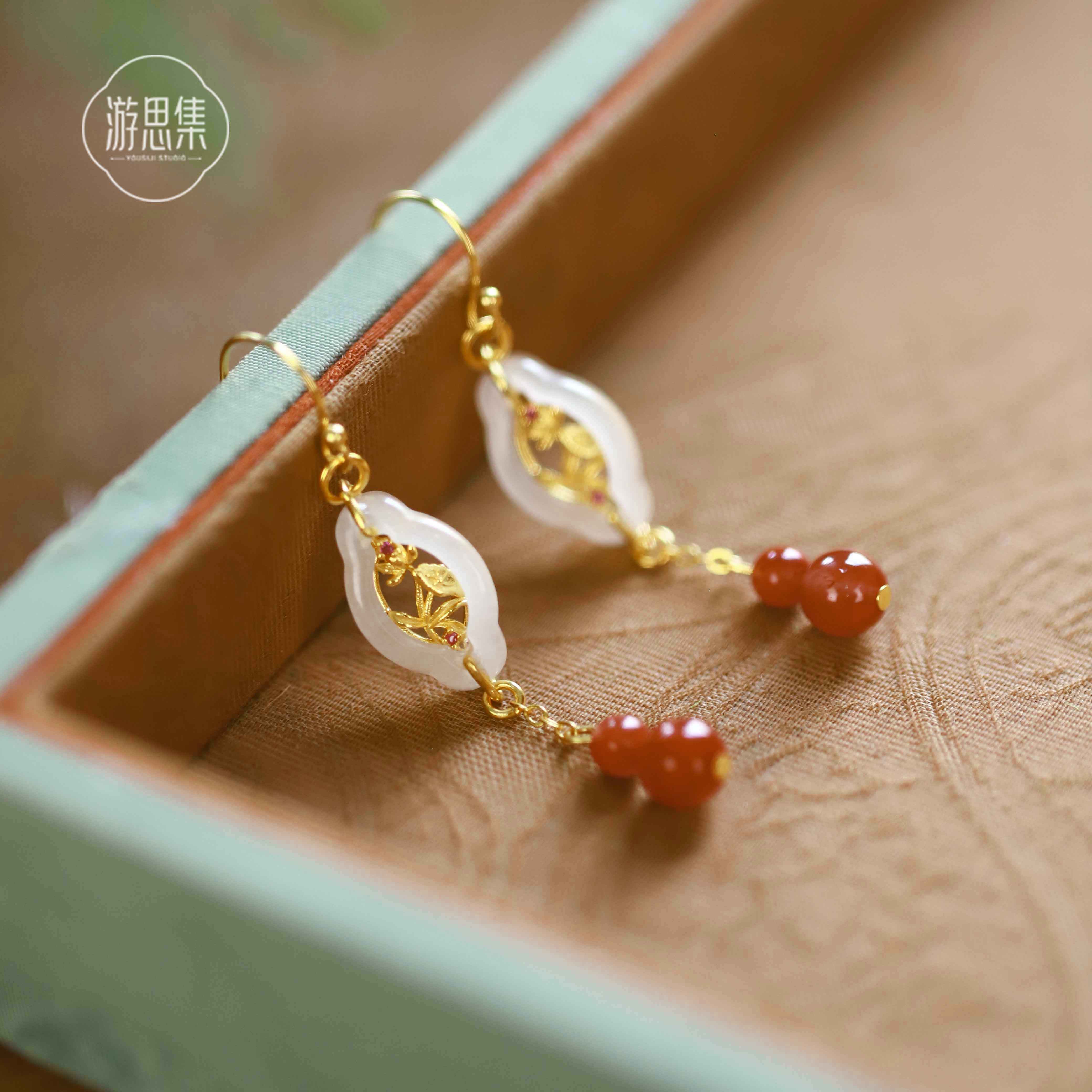 天然火焰纹南红玛瑙秋冬耳环女新中式古风流苏白玉宫廷风红色耳饰