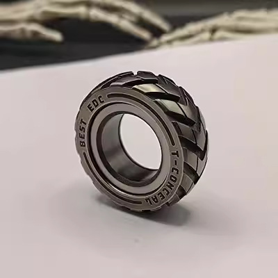 亚马逊解压玩具不绣钢啪啪币edc玩具指尖陀螺减压神器指环edc推牌