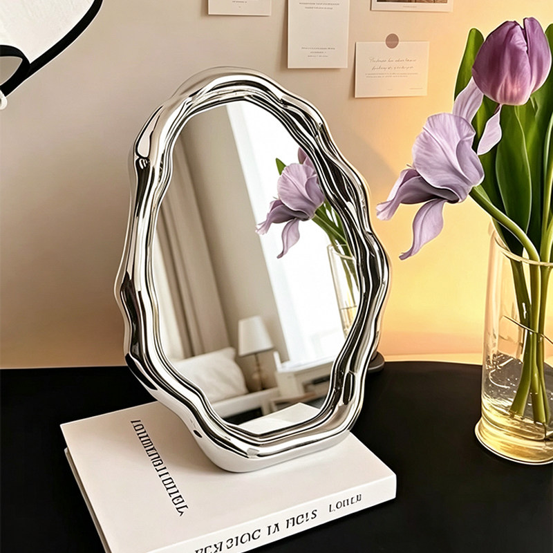可爱云朵化妆镜子女家用卧室梳妆台桌面高级感轻奢台式梳妆镜便携