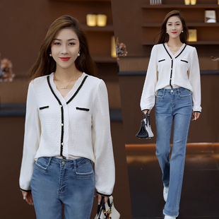 春装长袖衬衣女款2026早春季新款时尚白色V领衬衫设计感短款上衣