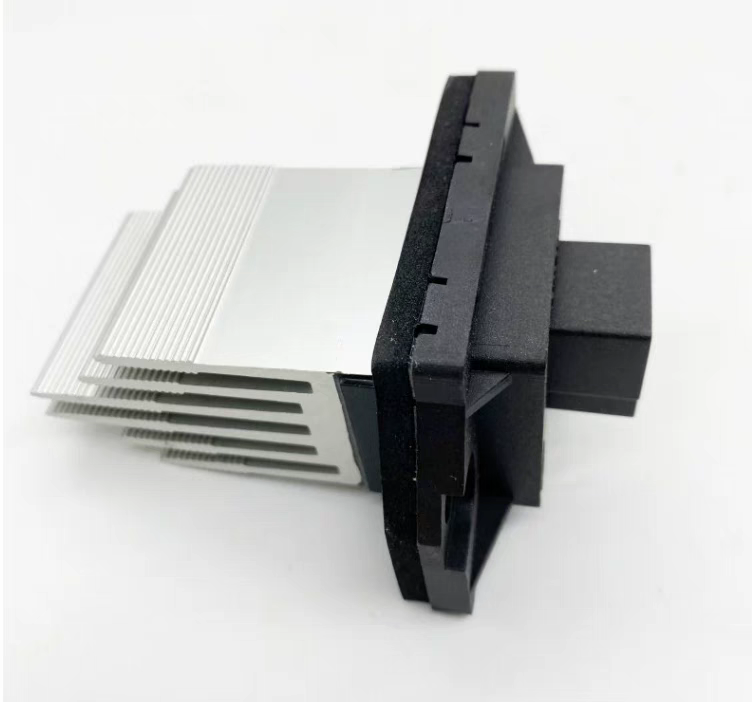 适用东风风行CM7前鼓风电机马达电阻器 菱智PLUS空调调速模块电阻