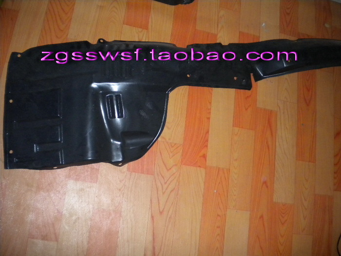 东风风行菱智叶子板内衬挡泥皮