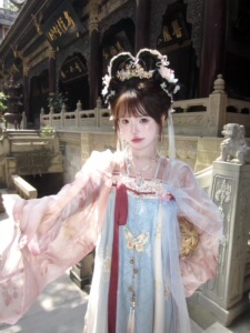 樱花粉唐制齐胸襦裙女汉服