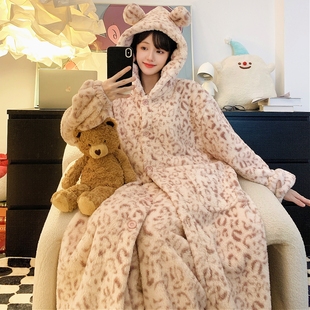 珊瑚绒睡衣女大码 胖MM家居服长袍浴袍 冬天豹纹加厚保暖睡袍长裤