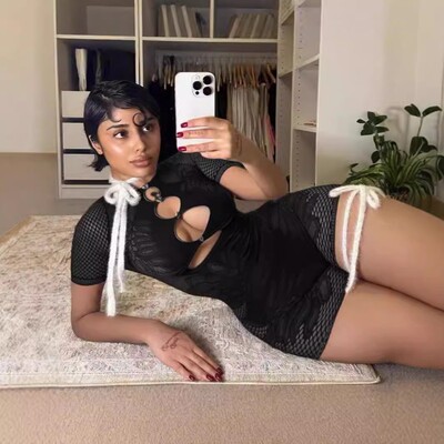 Round-Neck, 3/4 Sleeve, Form-Fitting Sexy Lace-Up One-Piece