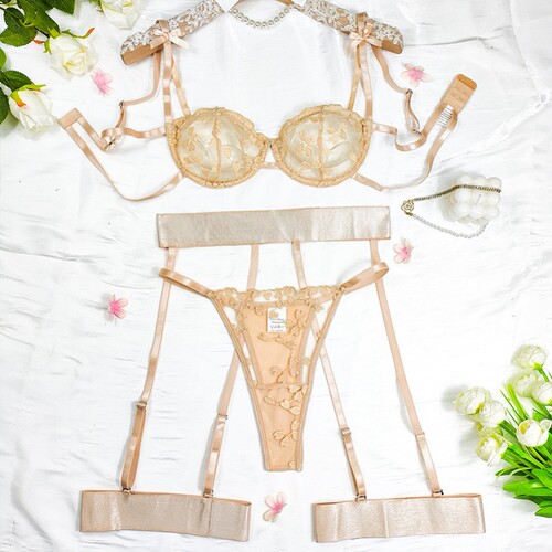 Hot selling love embroidery mesh splicing bra with steel rin