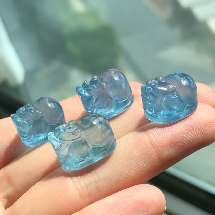 天然巴西冰种海蓝宝石雕刻骷髅头吊坠玻璃体蓝色水晶百搭首饰配件|ruв категории Украшения,ювелирные изделия, кулон/кулон - от Buy2taobao.com для оказания профессиональной услуги покупки агента Taobao