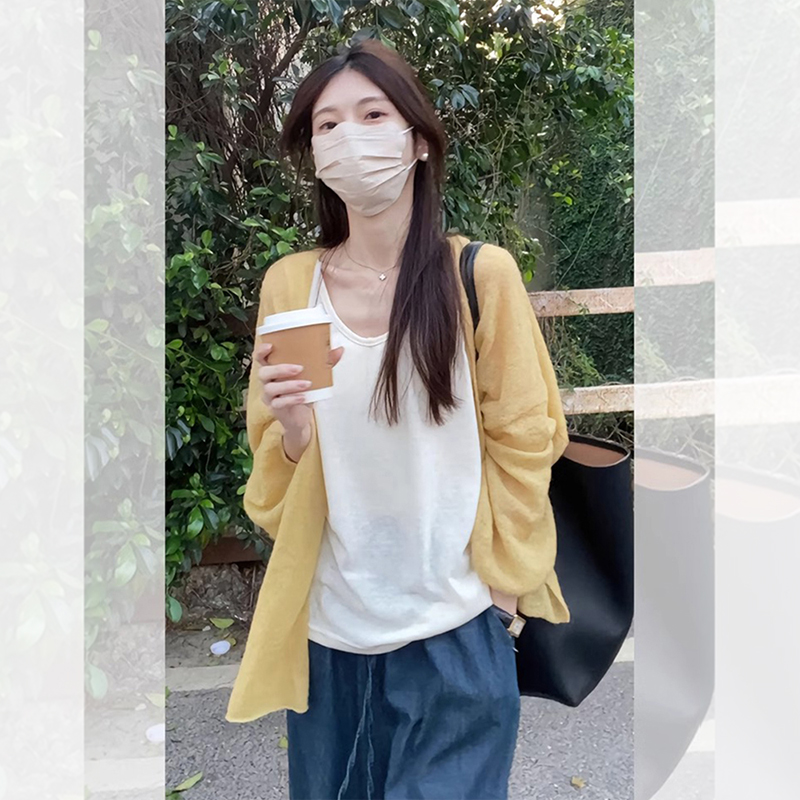 黄色长袖冰丝针织开衫女夏季防晒空调衫轻薄款正肩高级感单穿上衣