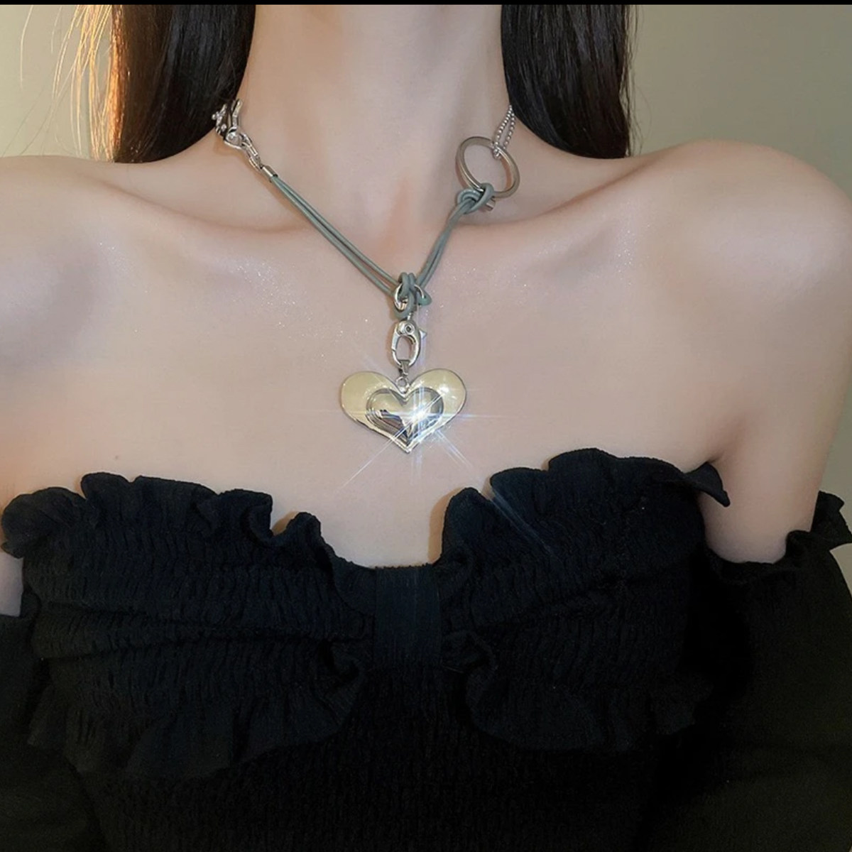 y2k千禧风爱心吊坠项链女金属链条锁骨链气质高级感皮绳拼接项链