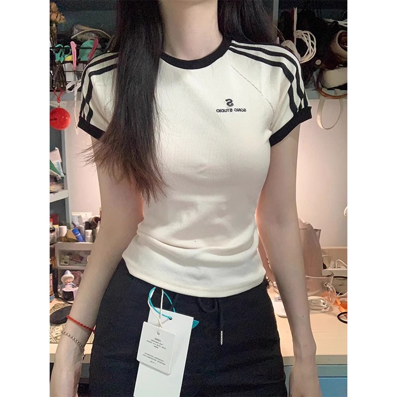 金灏门修身短款女士T恤