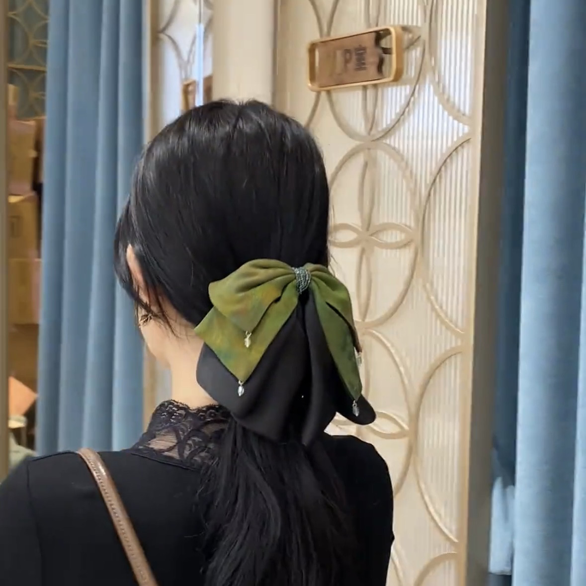 【春绮]绿色香云纱蝴蝶结马尾抓夹优雅百搭气质小众森系发夹发饰
