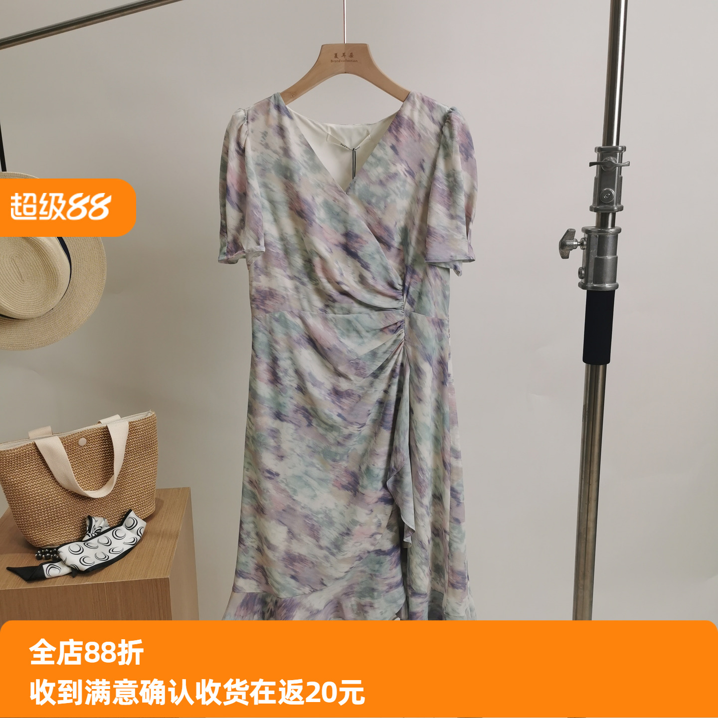 商场同款25年夏季时尚连衣裙