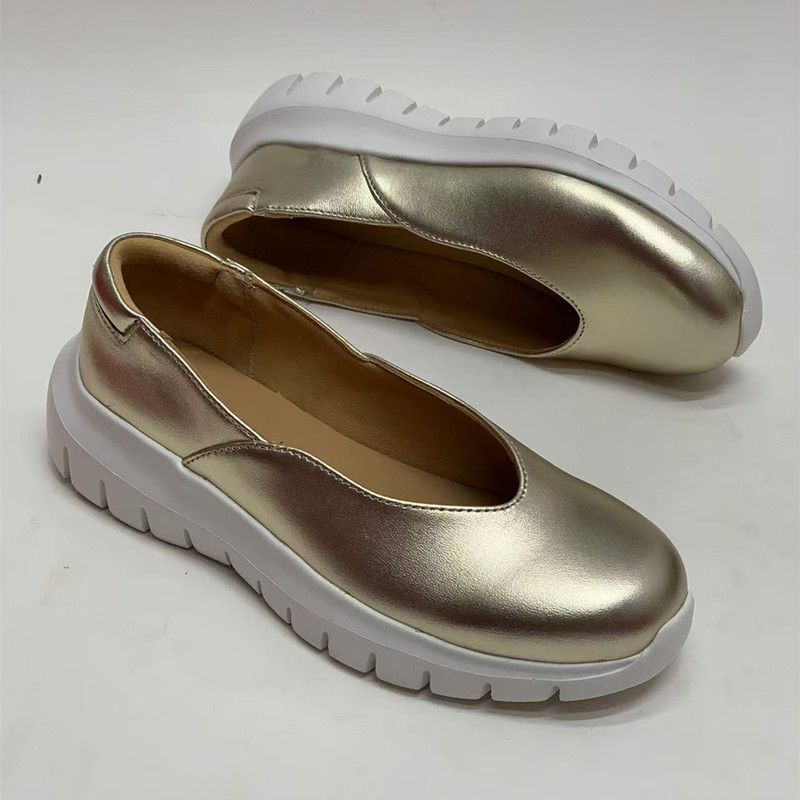 超轻厚底一脚蹬软底时尚奶奶鞋