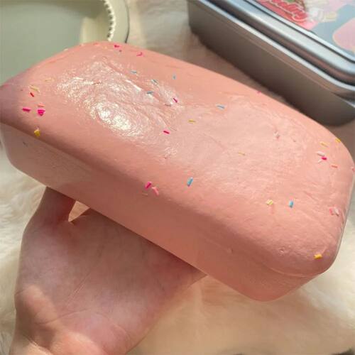 New Sticky Hands Squeeze Bread Slow Rebond Stress Relief Sen