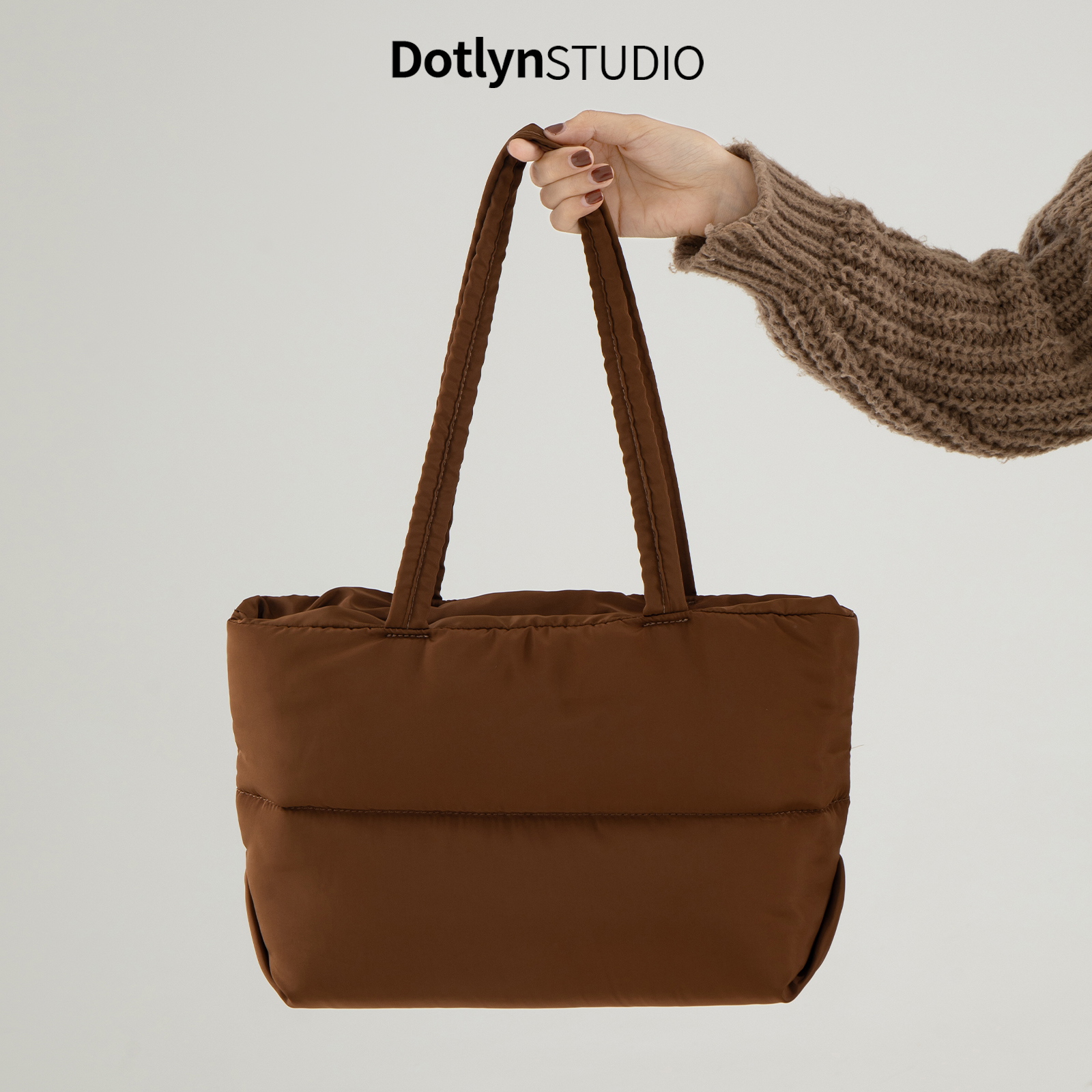 Dotlyn秋冬新款通勤大容量棉服包