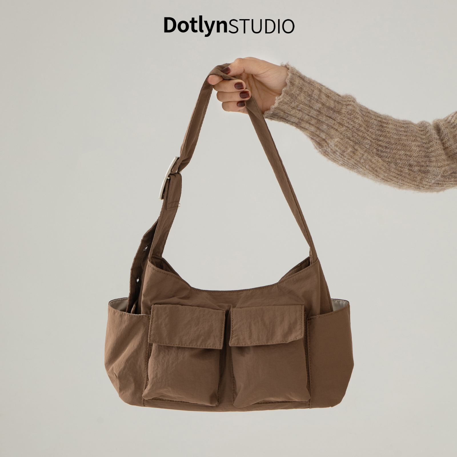 Dotlyn日系工装风简约百搭机车包