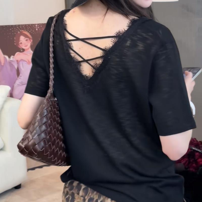 黑色蕾丝拼接V领短袖T恤女夏季宽松T恤2026新款减龄显瘦百搭上衣