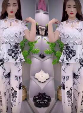 韩版时尚显瘦精致减龄两件套潮女夏季新款蕾丝镂空拼接洋派套装女