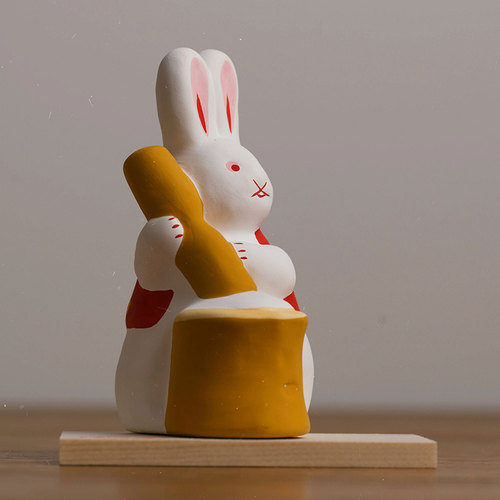 日本玩具工房陶土祝福年糕兔摆件