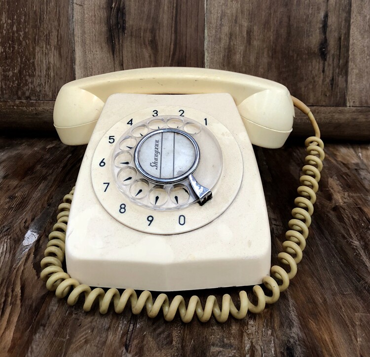 老物件摆件怀旧拔盘电话机拍摄影视道具复古陈列装饰品相好