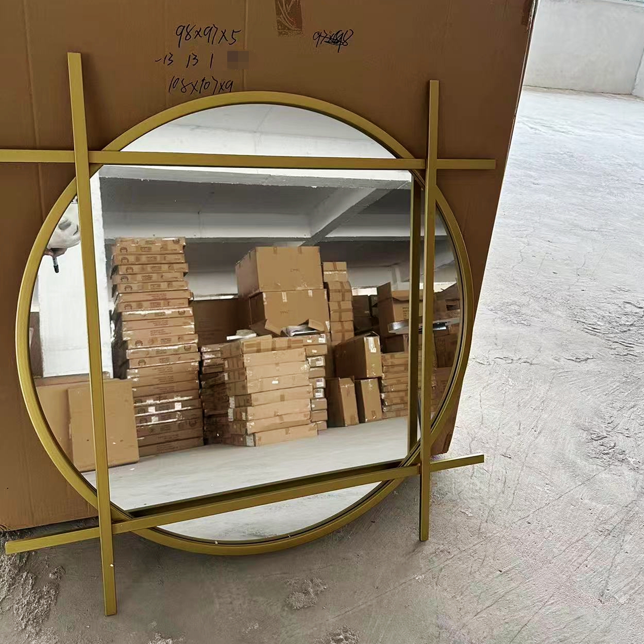 简约现代铁艺金色方框圆形壁挂镜