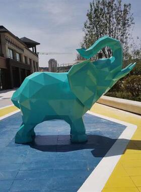 不锈钢卡通动物雕塑定制大型镂空发光切面网红熊鹿兔子长颈鹿摆件