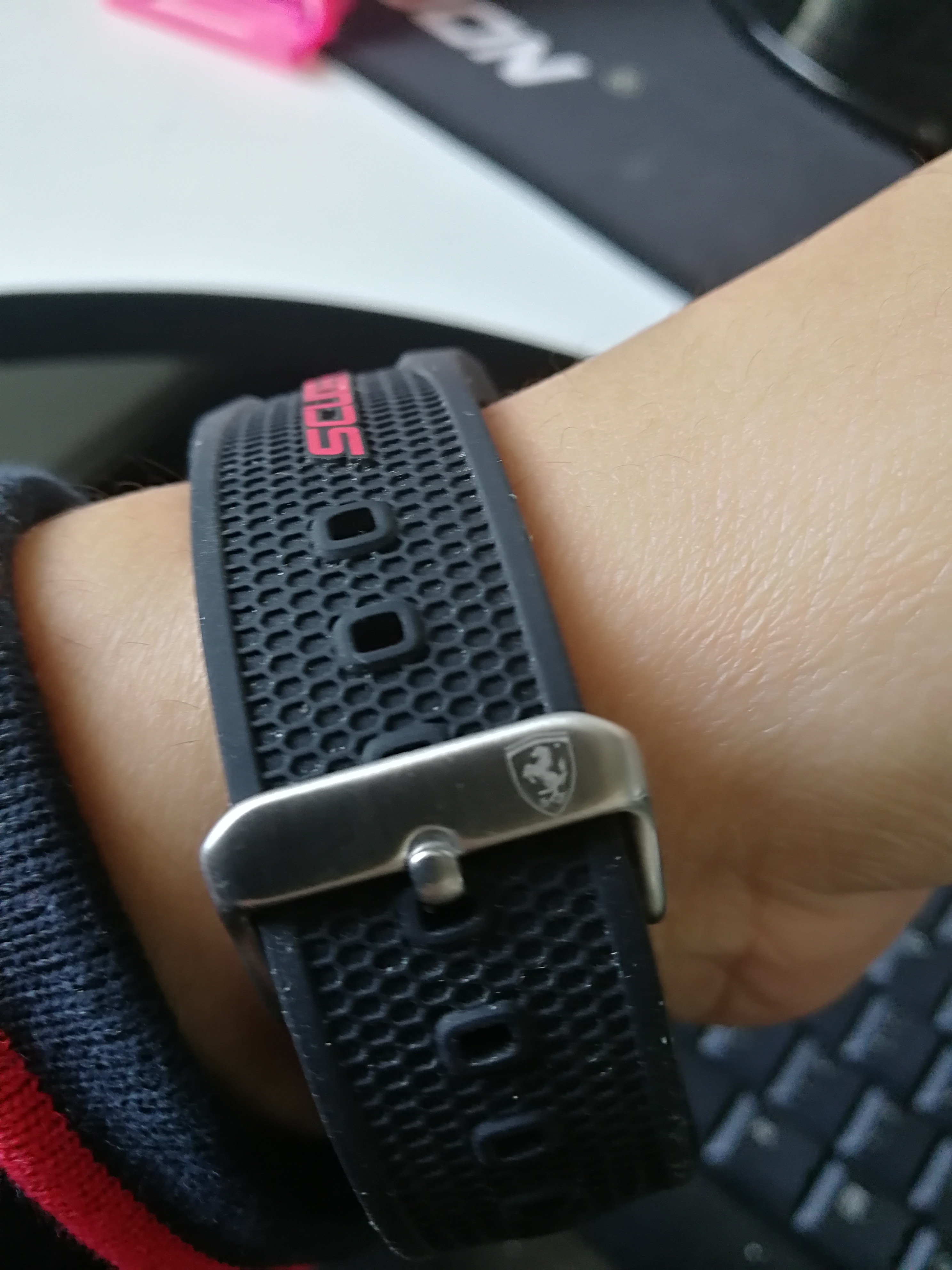 低于海淘 Ferrari 法拉利 男士运动手表 0830245 聚划算+优惠券折后¥599包邮(¥939-340)2色可选