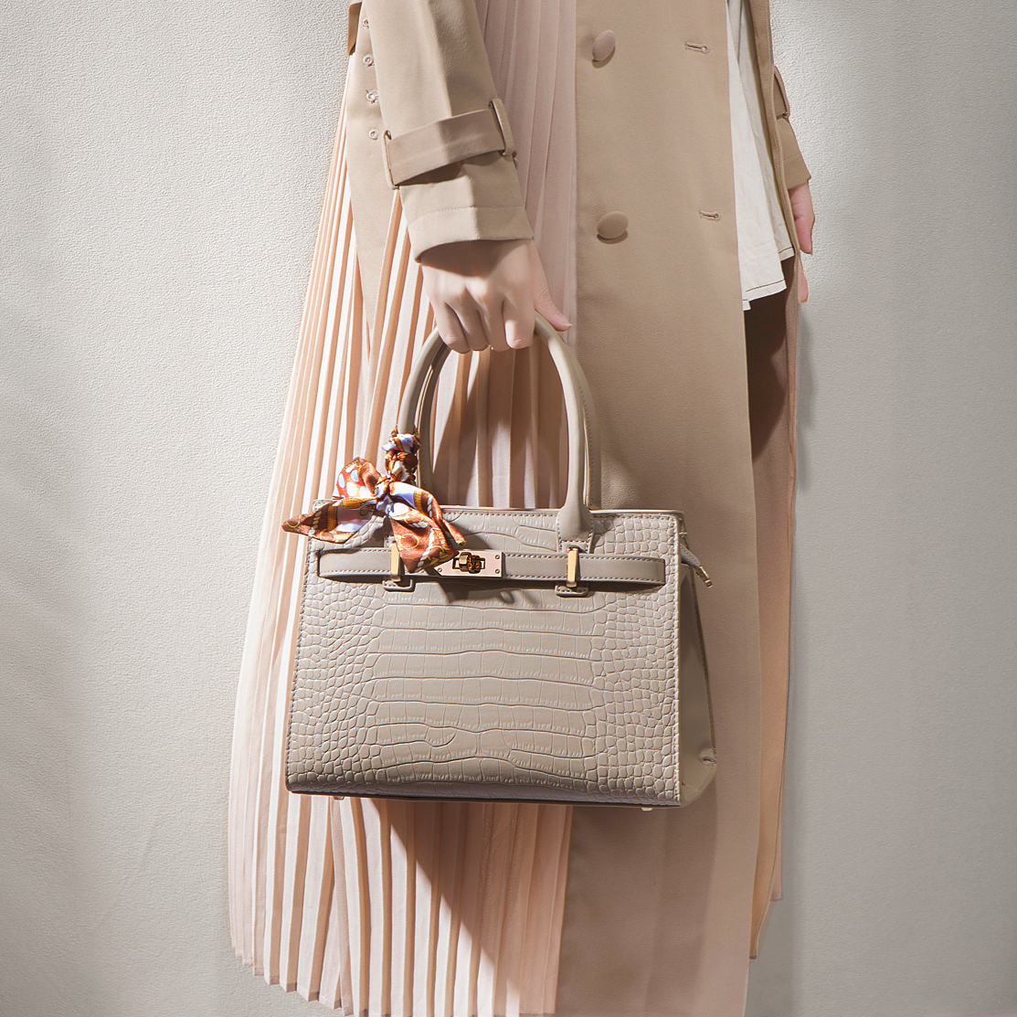 礼物送妈妈包高级感大气中年女士手提包婆婆包单肩斜挎包