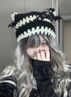 1Gangster Inn原创亚文化朋克猫耳帽十字架别针毛线帽子恶魔