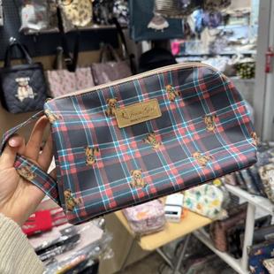 12.7韩国东大门wing大容量格子小熊可爱化妆包拉链