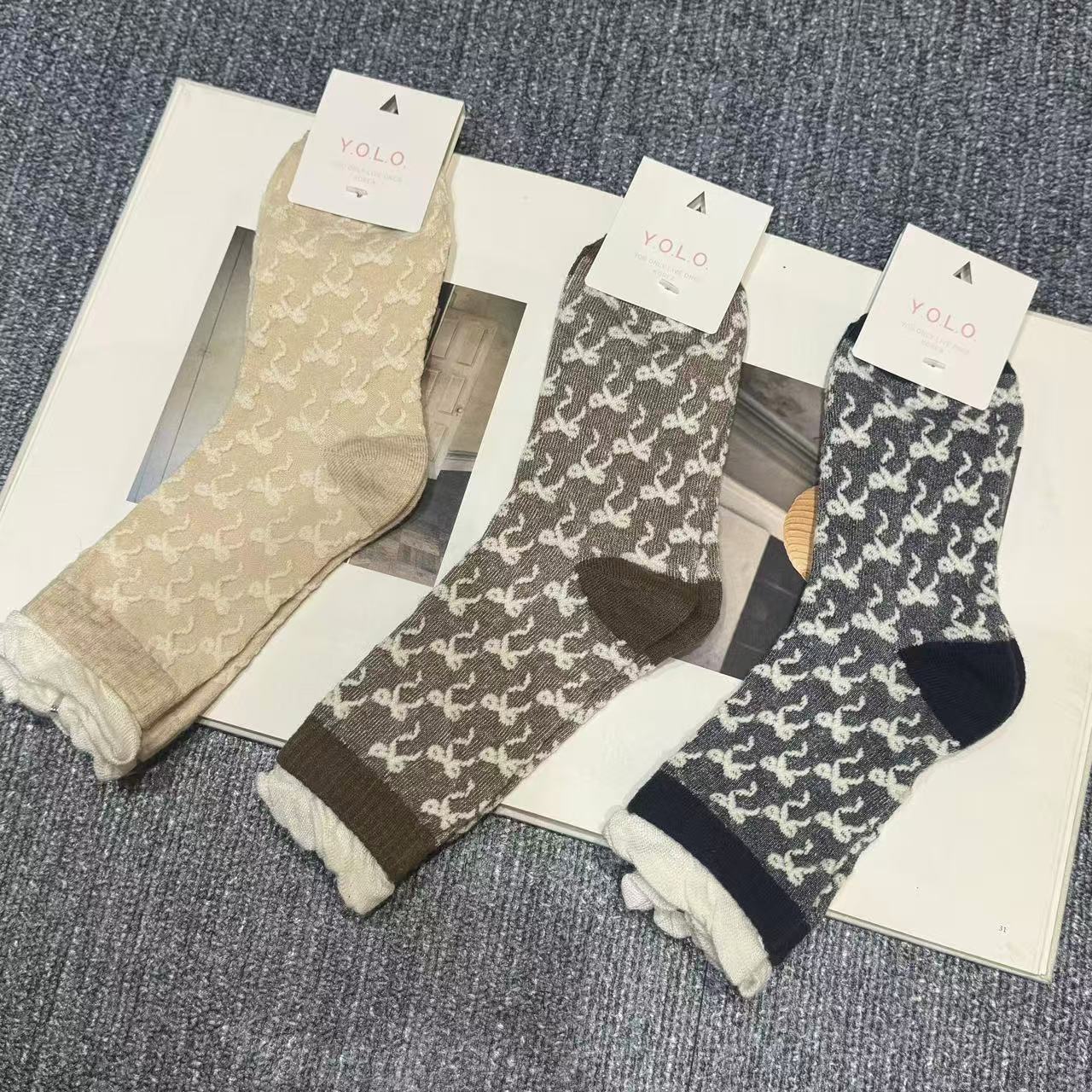 11.10东大门韩国YOLO蝴蝶结花边袜子俏皮可爱