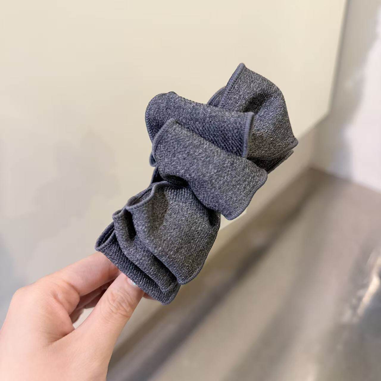 11.22韩国东大门baket发饰简约显发量褶皱蝴蝶结香蕉夹马尾夹