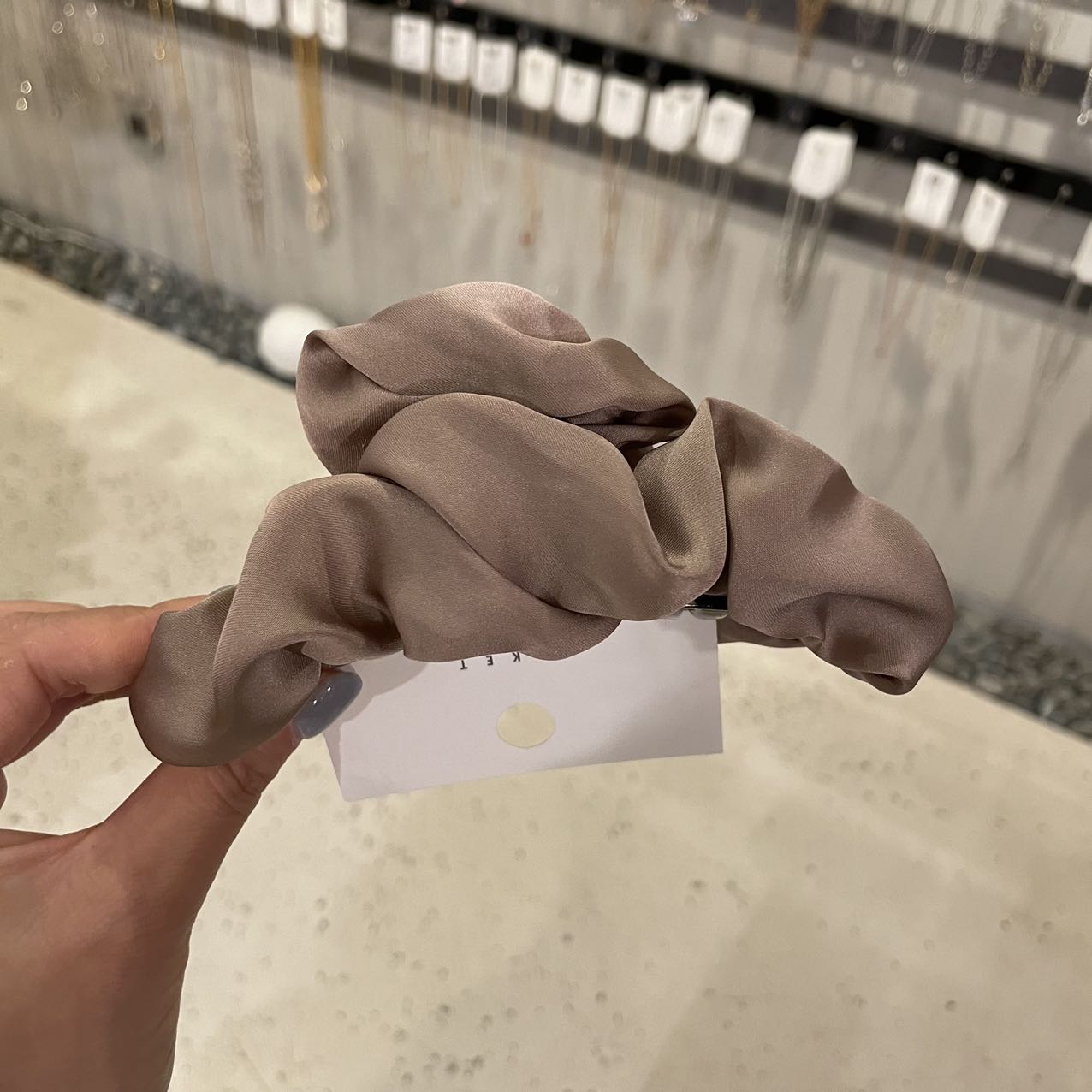 复古简约缎面褶皱抓夹