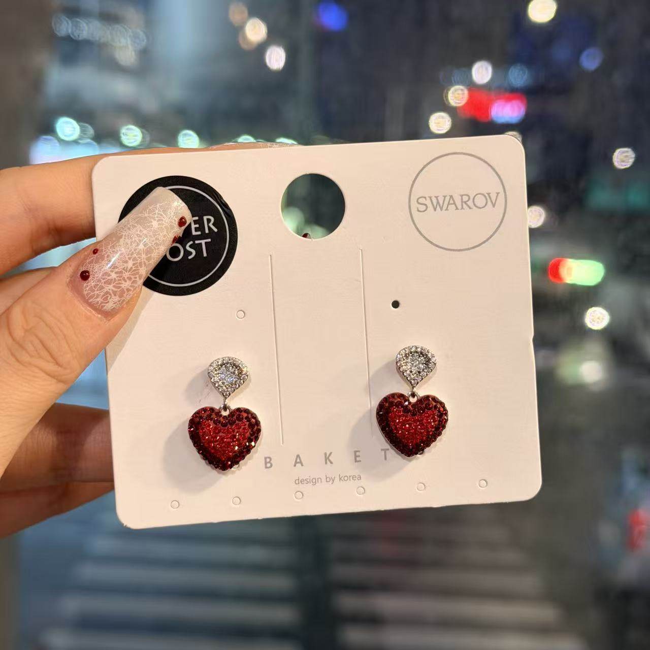 12.23韩国东大门baket耳饰满钻施华洛钻简约爱心耳钉