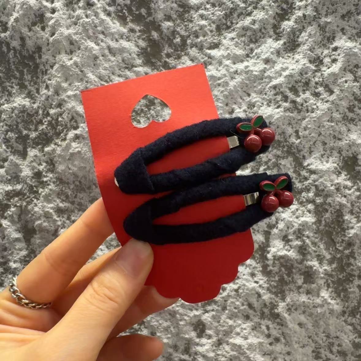 11.9韩国东大门Trois de LEI简约镂空发夹可爱樱桃BB夹