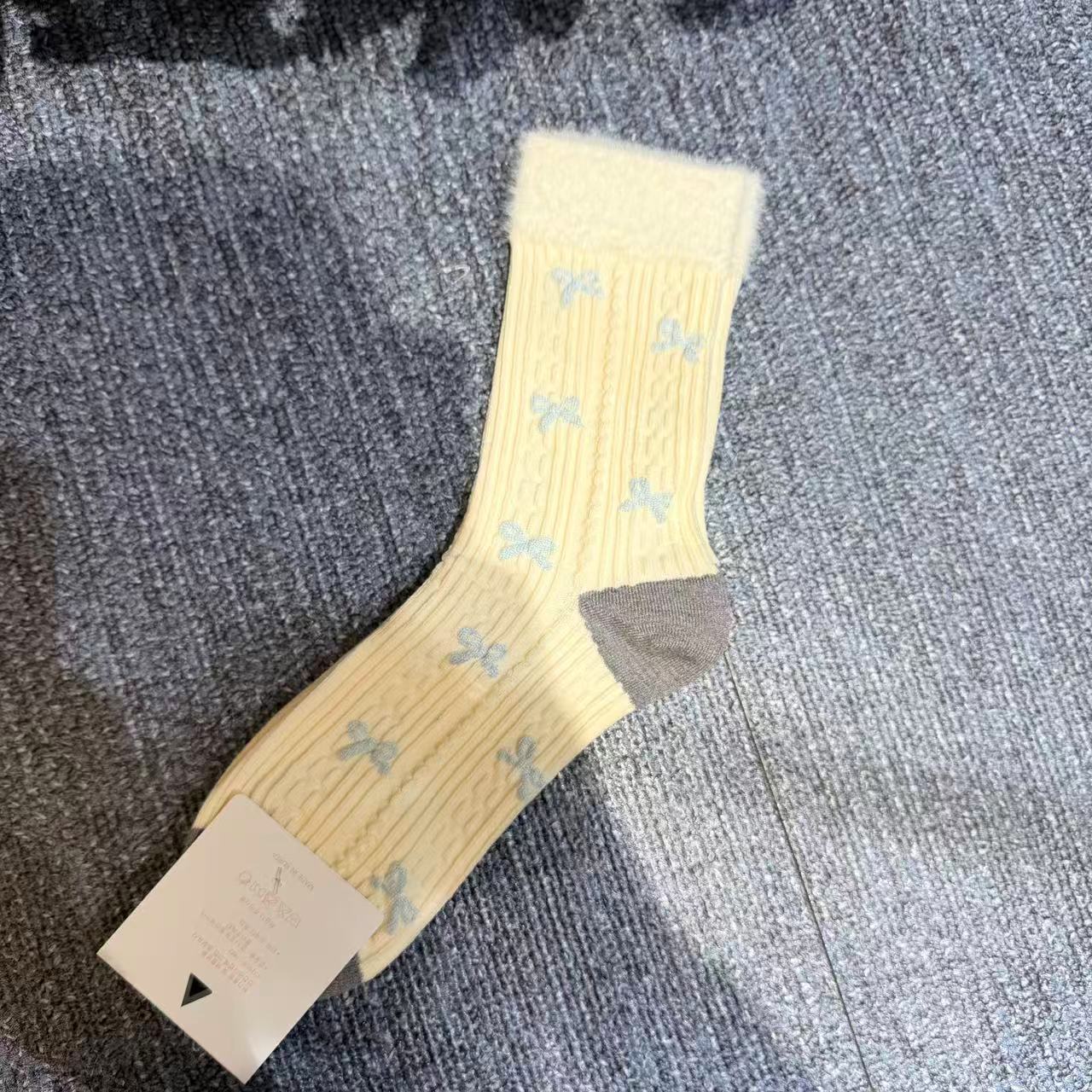 11.24东大门韩国YOLO复古蝴蝶结毛毛花边袜子