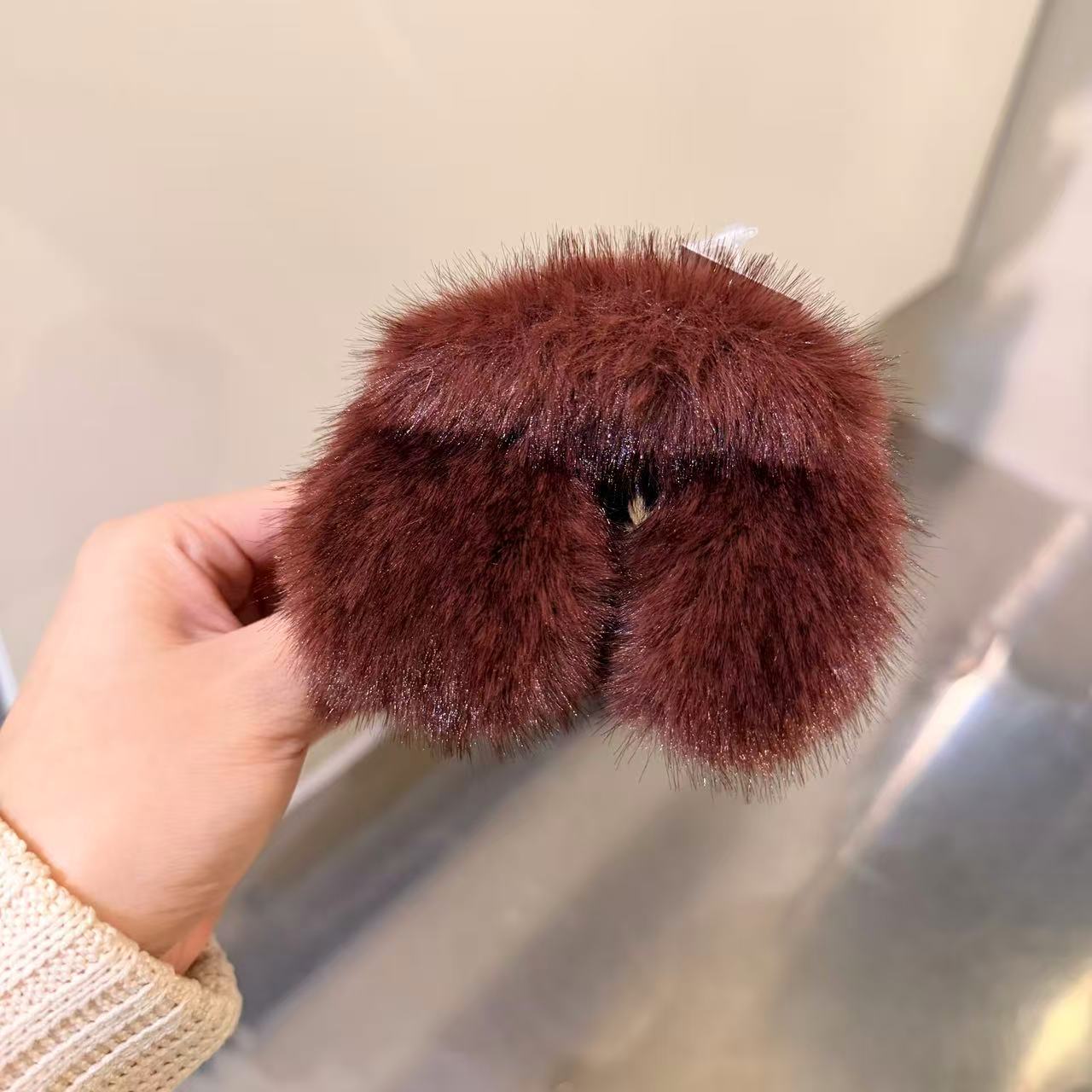 12.2韩国东大门baket发饰秋冬毛绒绒抓夹发抓