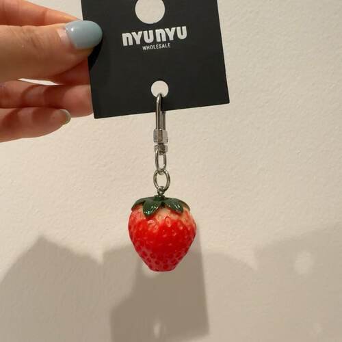 3.7韩国nyunyu胡萝卜草莓钥匙扣包挂