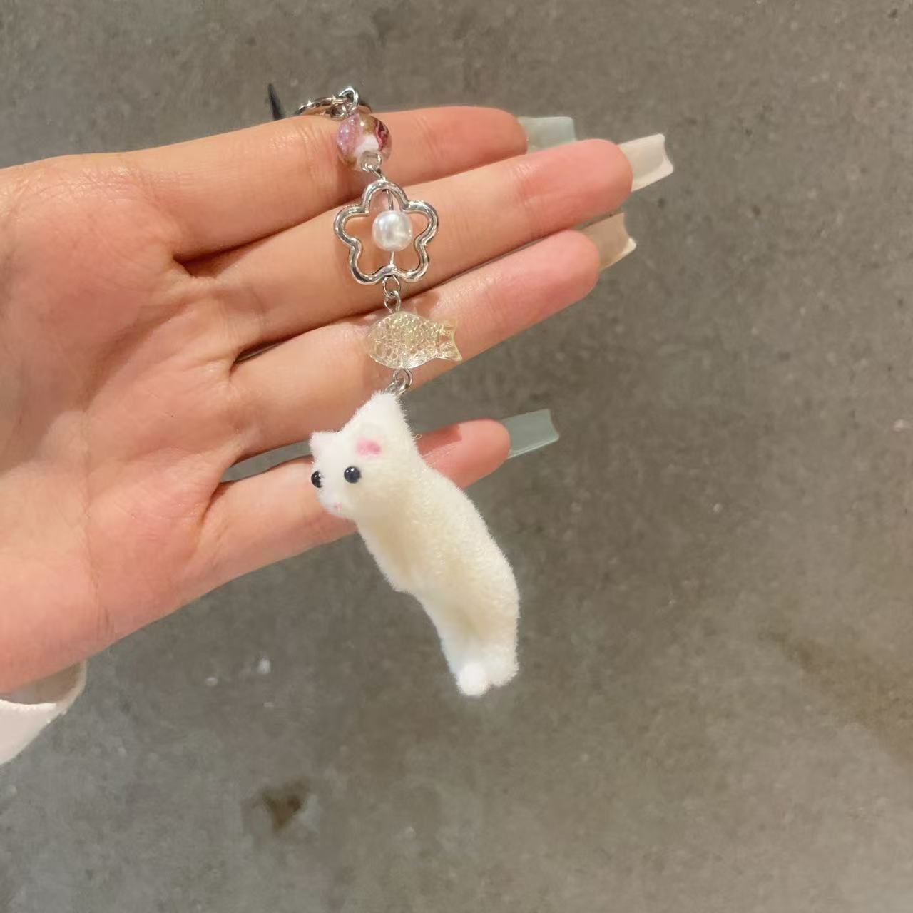 7.11韩国东大门nyunyu花朵小鱼植绒猫咪钥匙扣包挂