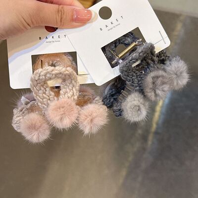 9.3韩国baket发饰毛线毛球球小抓夹