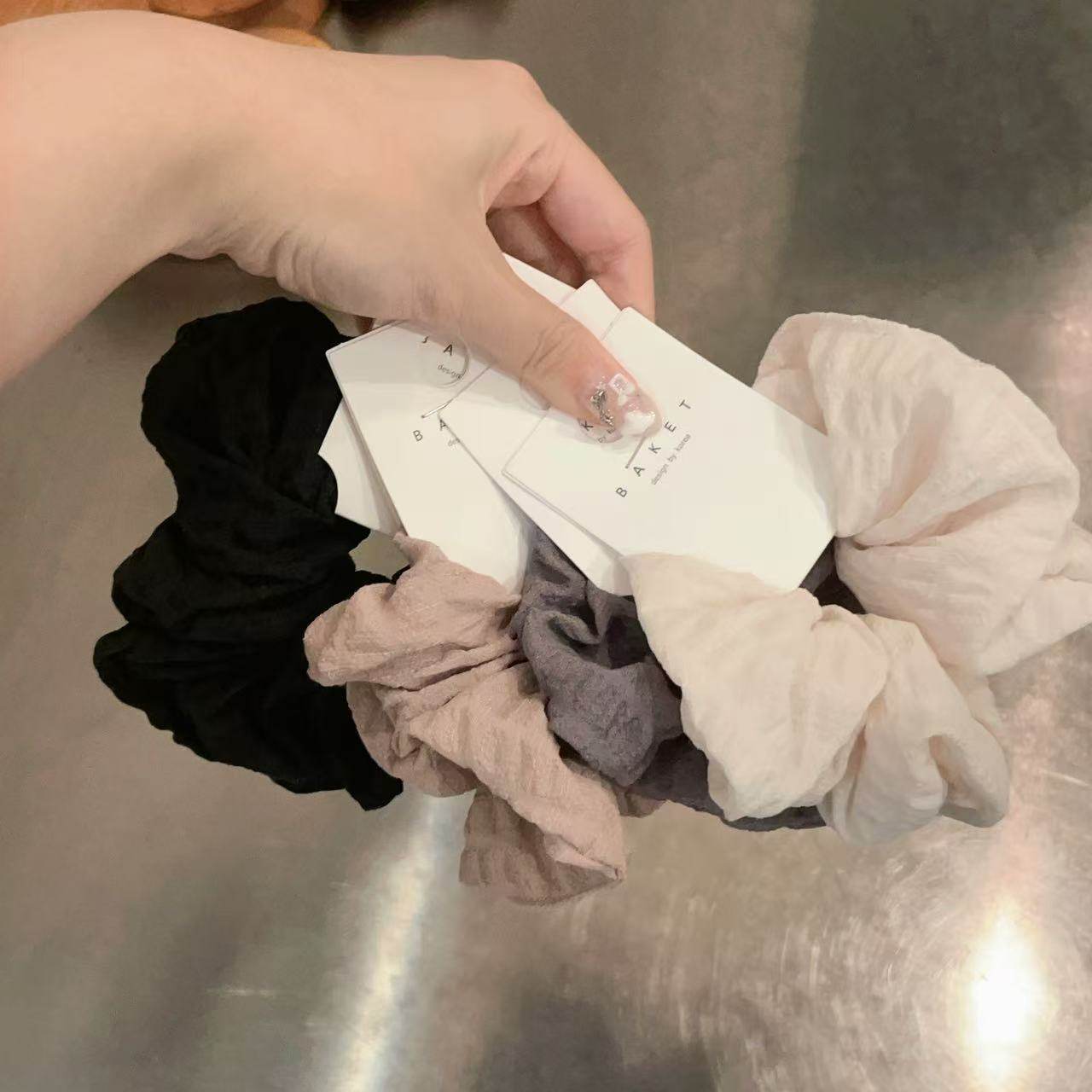 8.16韩国东大门baket发饰简约温柔泡泡褶皱大肠发圈