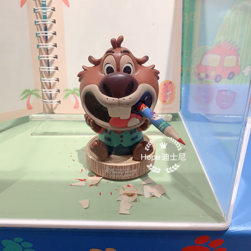 疯狂动物城2狸宝卷笔刀文具 上海迪士尼