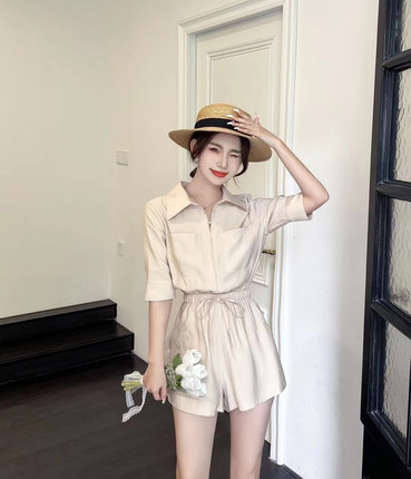 气质时尚翻领显瘦简约连体裤夏装新款韩版松紧腰宽松系带阔腿裤潮