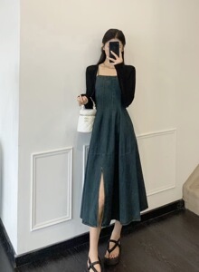 韩版显瘦牛仔吊带长裙两件套女2023秋装新款时尚气质百搭开衫套装