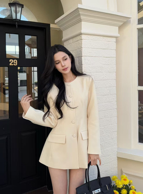 VANE小众设计圆领单排扣外套2025秋装新款韩版收腰百搭西服25818